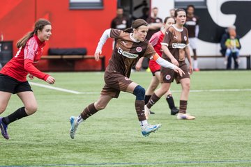 Bild 408 - wBJ FC St. Pauli - Walddoerfer SV : Ergebnis: 3:4